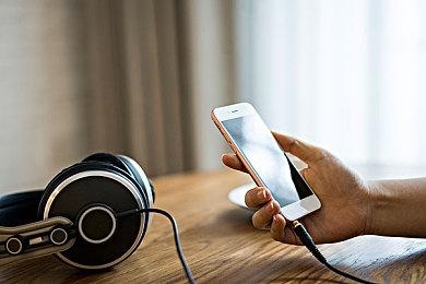 《王之凝视》1.0.3版本更新 增加中途退出保存功能